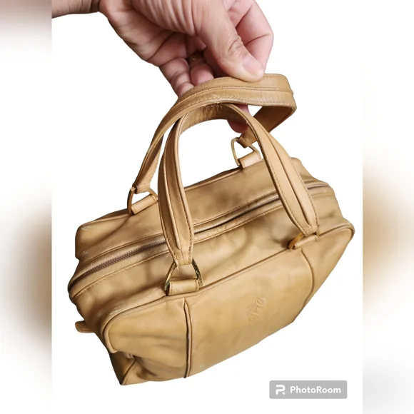 LOEWE Bundle - Picture 2 of 16